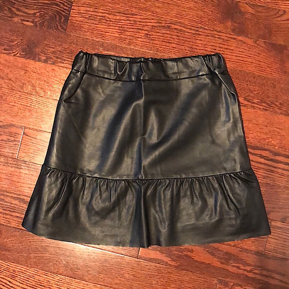 Club Monaco Leather Mini Skirt with Ruffle Detail - Picture 1 of 1